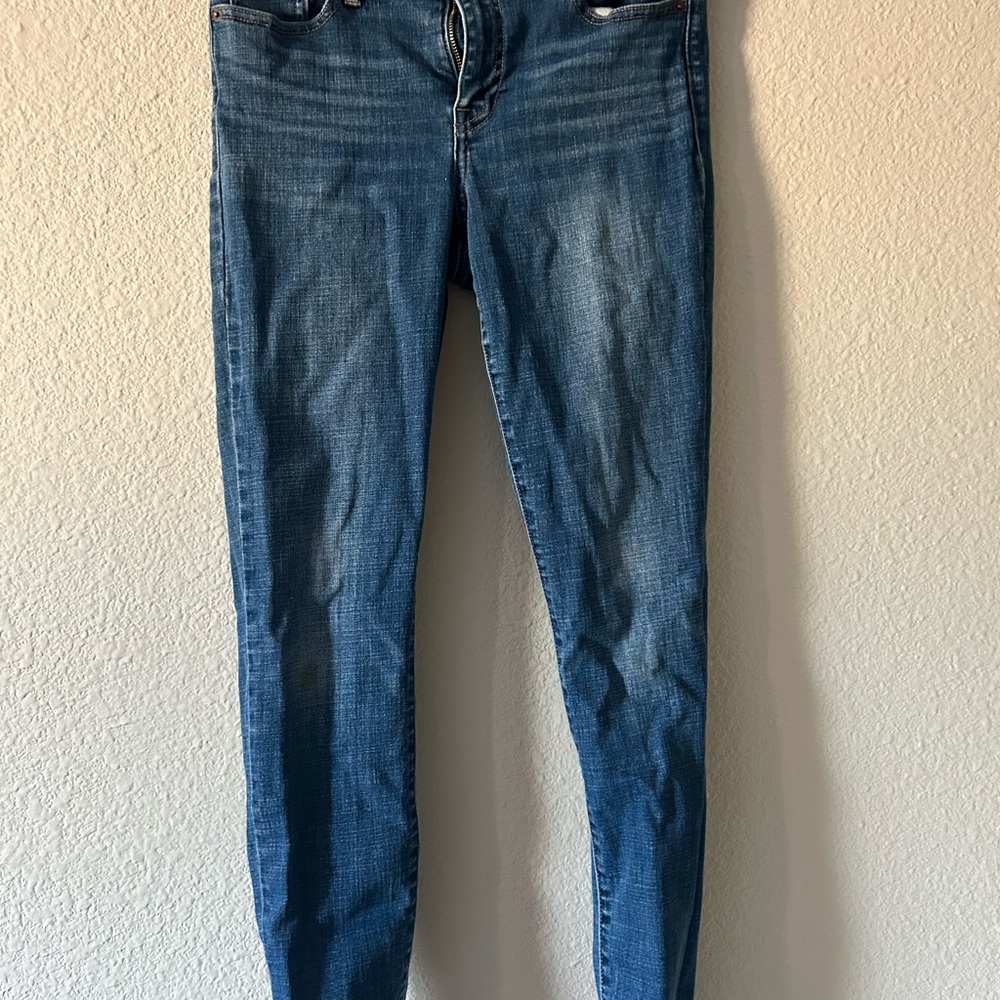 Lucky Brand Blue Skinny Jeans with Distressed Look